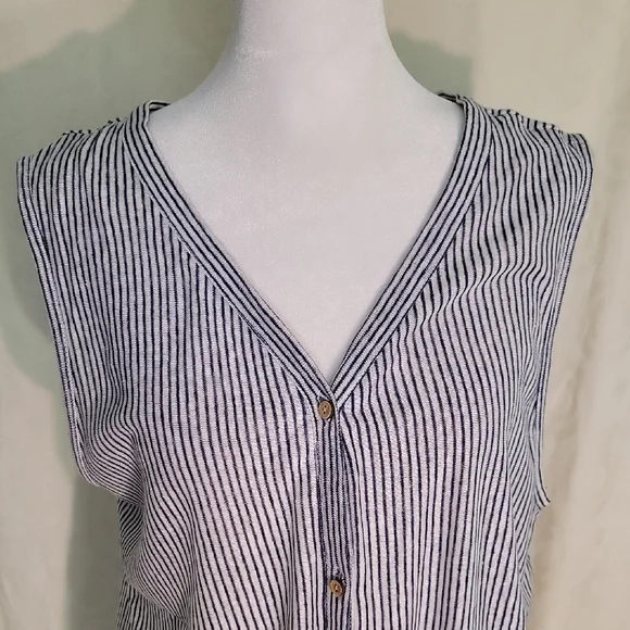 Rachel Zoe Sleeveless Linen Vertical Stripe Tie Hem Top - Blue & White - Picture 3 of 6